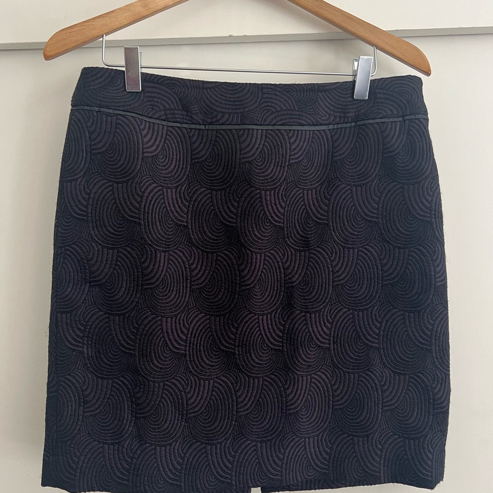 Ann Taylor black and purple geometric pencil skirt
